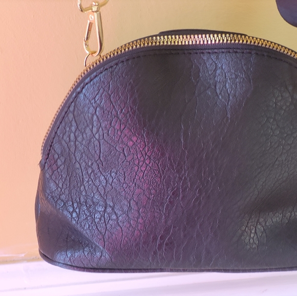 MCM pouch converted in to shoulder bag or cross body - Picture 7 of 16